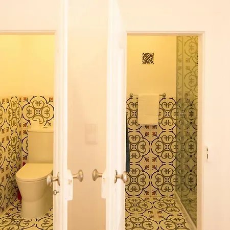 Bright And Spacious In Historic Neighborhood - Ttl269